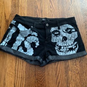 Misfits Iron Fist shorts size 11 Hot Topic